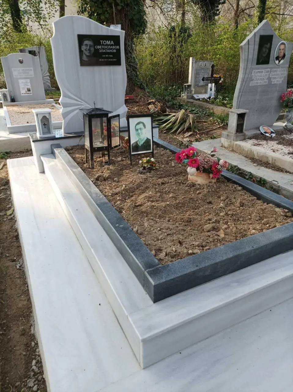 Надгробни паметници Варна